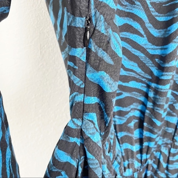 Essentiel Antwerp Wheelbarrow Tiger Print V Neck Dress Blue Mini Size 4 Casual - Picture 5 of 11